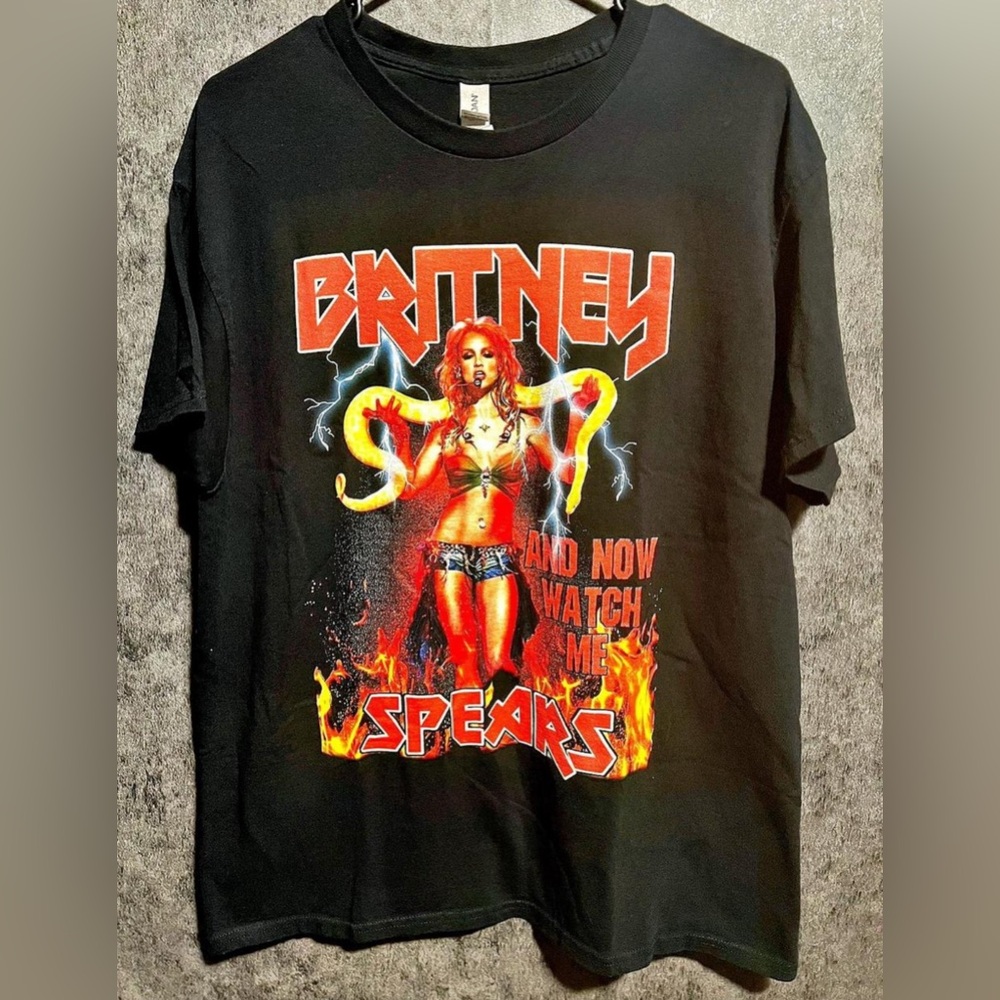 Britney Spears Metal Graphic T-shirt
